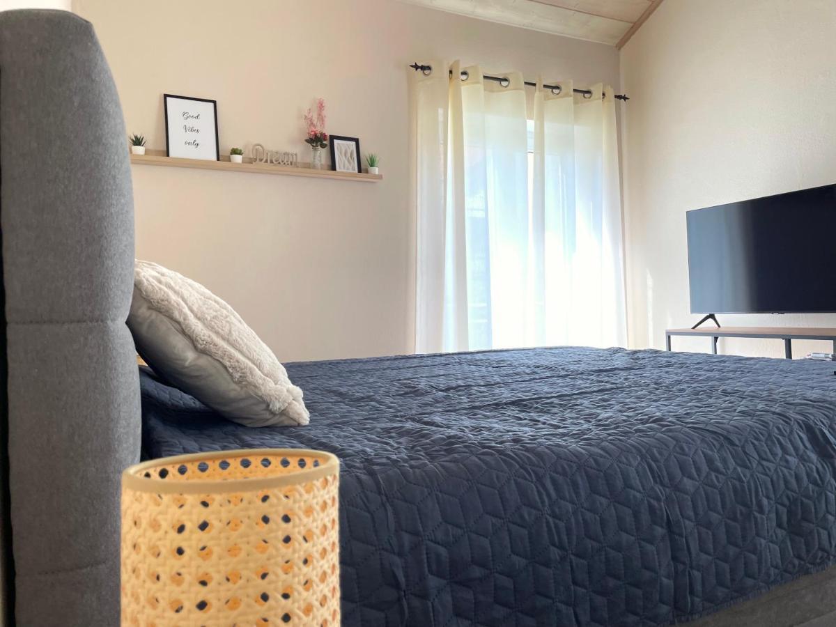 Exklusives Apartment & Balkon ไลน์เฟลเดิน-เอคเทอร์ดิงเงน ภายนอก รูปภาพ